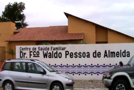 VDEO COM A INAUGURAO DO O CENTRO DE SADE FAMILIAR DR. FRANCISCO WALDO PESSOA DE ALMEIDA EM 27/06/2008