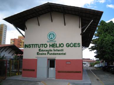 Foto da fachada do Instituto Hlio Ges