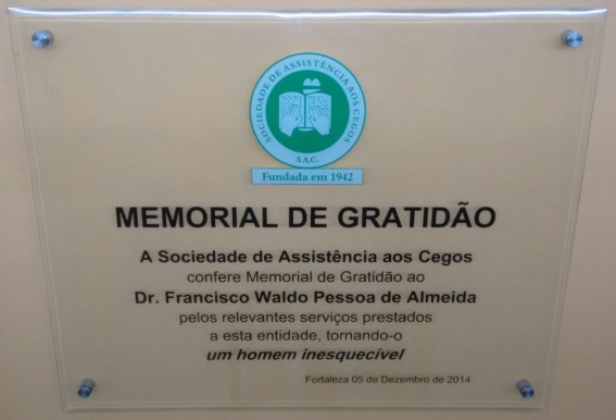 Placa do MEMORIAL DE GRATIDO
